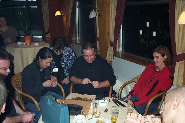 Hans gives a lock picking demo
