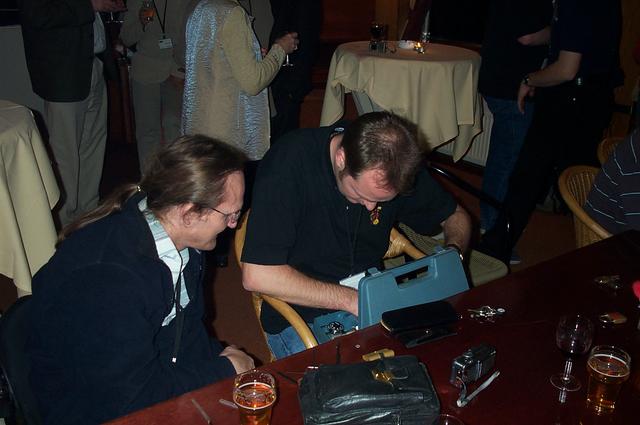 MarkM doing handson lockpicking